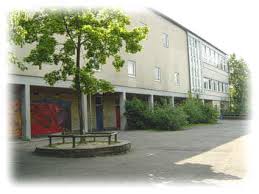 Finden sie ihr passendes haus zum thema: Haus Hof Sommerrain Schules Webseite