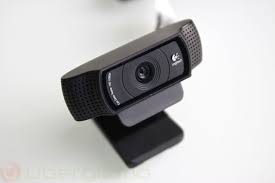 If you have a second monitor it works out great.i'm capturing video ,audio ,my cam plus dialog. Logitech Hd Pro Webcam C920 Review 1080p Hardware H 264 Ubergizmo