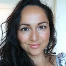 Rainbow Chard Stem Pickles 🌱🌈🫙 Chard stem pickles are such a nice and  easy way to use up those large crunchy stems that can be hard to find a  good use for.