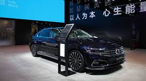 2021 Vw Phideon Facelift Debuts In China With Illuminated Badge News Akmi
