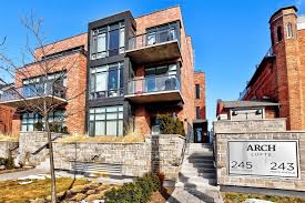 Beautiful 1 bedroom plus den in arch lofts located in the junction triangle. 102 245 Perth Avenue Toronto Zolo Ca