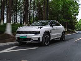 With the 01, everything awesome comes standard. 2021 Lynk Co 05 Dailyrevs