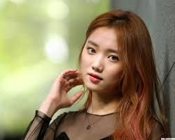 Model and current actress for drama cheese in the trap lee sung kyung showcases herself in her upcoming photo book be joyful. Nam Joo Hyuk And Lee Sung Kyung Wallpapers Wallpaper Cave