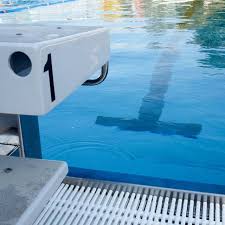 Freibader Schliessen Freibadsaison Endet Mit Hundeschwimmen Radio Koln