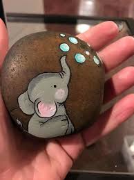 Beautiful Unique Rock Painting Ideas Let S Make Your Own Creativity Rockpainting Rockpaint Paintingrockideas Rockpain Lukisan Dekoratif Kreatif Lukisan