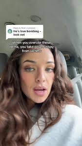 Kellie Mann's Instagram, Twitter & Facebook