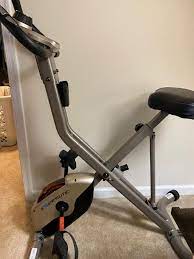 Heavy duty and high durability steel frame construction with up to 400 pounds weight capacity. Exerpeutic Gold 500 Xls 400lb Weight Capacity Folding Upright Exercise Bike Walmart Com Walmart Com