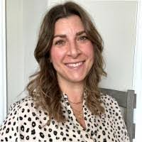 Marie Levin's Instagram, Twitter & Facebook