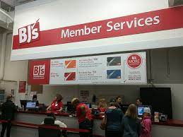 Bj's members can use a mix of. Here S What It Looks Like Inside Bj S Wholesale Club In Midtown Axios Charlotte