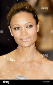 Newton square hi-res stock photography and images