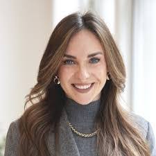 Moira Chambers's Instagram, Twitter & Facebook