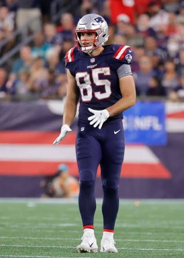 Hunter Henry Stats, Profile, Bio, Analysis and More | New England Patriots  | Sports Forecaster