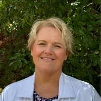 Tracy Starrett's Instagram, Twitter & Facebook