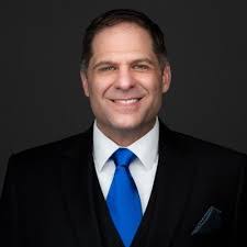 Mike Hillhouse's Instagram, Twitter & Facebook