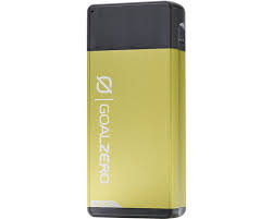 A modern, easy to use design; Goal Zero Flip 24 Power Bank Grun 12 Wh 3 350 Mah 3 6 V Bei Hornbach Kaufen