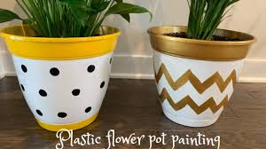 Plant pots with horizontal line patterns. à°ª à°² à°• à°¡ à°ª à°¯ à°Ÿ à°— Plastic Flower Pot Painting Home Decorations Part 1 Siri Vantalu Youtube