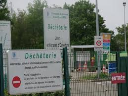 Horaires d'été(du 1er avril au 31 octobre). Sable Sur Sarthe La Dechetterie Ouverte Pour Les Dechets Verts Mais Aussi Les Gravats Le Mans Maville Com