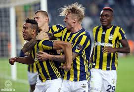 Sevilla'dan ayrılacağı ve fenerbahçe'ye transfer olacağı konuşan simon kjaer'in tatil için i̇stanbul'a geldiği ifade edildi. Simon Kjaer On Twitter Just Look At The Photo Great Fenerbahce Win Now Recovery And Getting Fit Ready For Thursday S Europaleague Game Haydi Fenerbahce Https T Co Bunrd81kqs