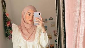 Nama larissa chou tentunya sudah tidak asing bagi kita. 7 Potret Modis Larissa Chou Mualaf Yang Gugat Cerai Alvin Faiz Anak Ustaz Arifin Ilham Foto 1