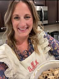 I've been hiding in the shadows for awhile now. I wanted to say hi and  introduce myself. I'm hoping to make a few friends and get out a little  bit. I have