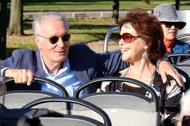 Une famille formidable en streaming gratuit vf vostfr vo. Tf1 Studio