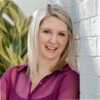 Melissa Courtright's Instagram, Twitter & Facebook