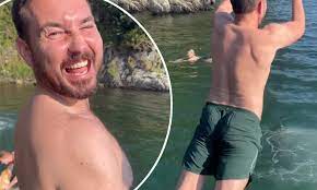 Shirtless Line Of Duty star Martin Compston dives into the sea | Daily Mail  Online