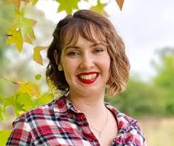 Karen Clarey's Instagram, Twitter & Facebook