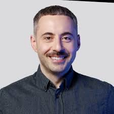 Where's a good, place, near Koelnmesse, to get a good shirt, underwear and  pants? Sorry to have to ask.