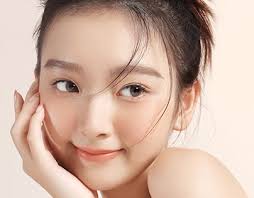 美妆护肤Beauty Projektit :: Photos, videos, logos, illustrations and branding  :: Behance