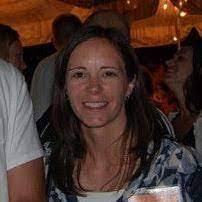 Robyn Geary's Instagram, Twitter & Facebook