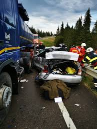 Accident produs la poiana stampei de un șofer de 84 de ani. Foto Accident Mortal In Pasul TihuÅ£a La Iesire Din Poiana Stampei Suceavalive