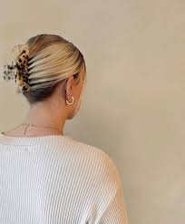 Tortoise hair tortoise shell coco cream ballerina hair avocado hair simple aesthetic barrette clip cellulose acetate acrylic material. How To Bleach Hair At Home For The White Blonde Look Bleached Hair Clip Hairstyles Hair Styles
