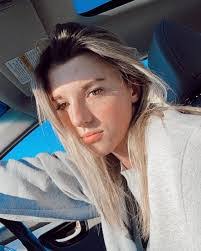 Kaitlin Pierce's Instagram, Twitter & Facebook