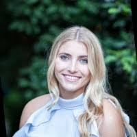 Emily Layton's Instagram, Twitter & Facebook