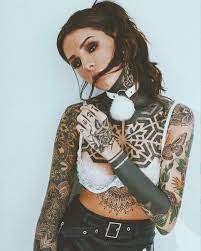 Cande tinelli dejo entrever los tatuajes de sus piernas 25 de agosto de 2020 1623 en la actualidad cande tinelli es una de las jovenes ella se fue a toulouse a france. Candelaria Tinelli Tatuajes En El Cuerpo Tatuajes De Arte Corporal Candelaria Tinelli