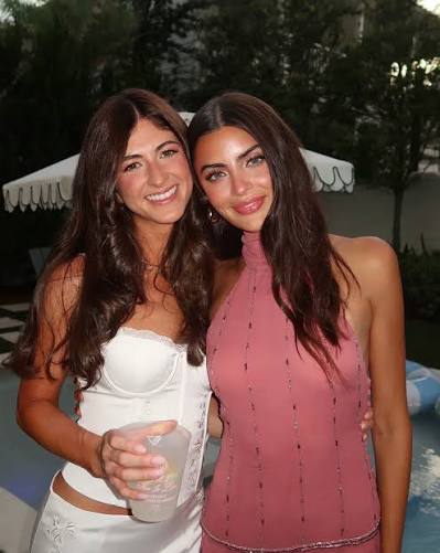 gno with my beautiful bride to be 🌸🤍🌴👛🍸💍