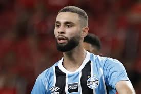 Árbitro acertou na expulsão de Wagner Leonardo no jogo do Grêmio contra o São Paulo? Veja a análise