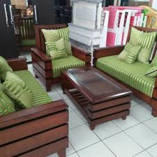Jual bangku cafe bahan kayu jati desain minimalis modern yang sangat cocok untuk cafe. Koleksi Terbaru Kursi Tamu Minimalis Kayu Mahoni Ideku Unik