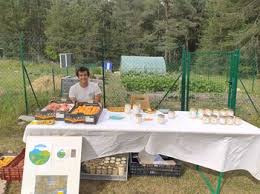 David Gerin-Jean apiculteur sur Beauvezer.