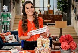 Icarly asks fans to send in dance videos, and when more than 3,000 clips come in, carly, sam and freddie try to stay up all night to watch them all. Icarly Revival Premiere Date On Paramount Plus Cast Returning Tvline