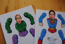 Personalisiere geschenke für fußballer, grillmeister, hobbyköche oder deinen persönlichen superhelden. Idee Fur Den Vatertag Superman Hampelmann Mamablog Einer Schreit Immer