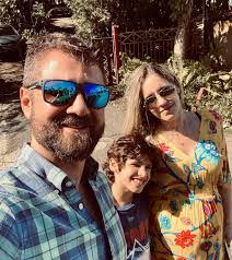 Dora Oquendo's Instagram, Twitter & Facebook