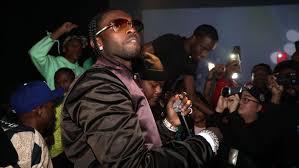 Pop smoke died at age 20 so he's too young to have a wife. Brooklyn Rapper Pop Smoke Dies At 20 Grammy Com