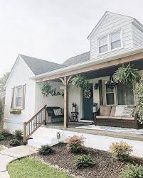 25 Gorgeous Farmhouse Front Porch Decor Ideas 5 Farmhouse Farmhousedecor Frontporch Homedecor Fikriansyah House With Porch House Exterior Porch Design