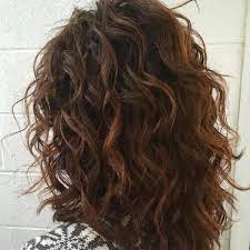 50 Wunderbare Perm Ideen Fur Lockiges Welliges Oder Glattes Haar Glattes Ideen Lockiges Wel Frisuren Haarschnitte Frisuren Fur Welliges Haar Dickere Haare