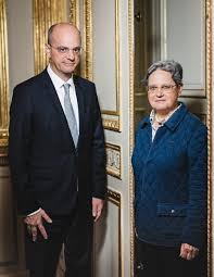 Une mesure vivement dénoncée par certains opposants politiques. Jean Michel Blanquer Catherine Kintzler L Education A Armes Egales Philosophie Magazine