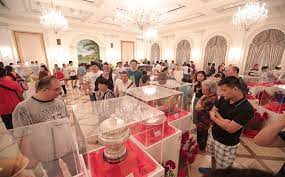 Hari raya puasa is the celebration at the end of the ramadan month of fasting. What To Expect At The Hari Raya Istana Open House 2019 Little Day Out