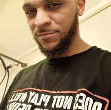 Who wants to play Escape From Tarkov PvE?