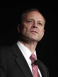 Sanofi Falls After Breast Cancer Drug Fails in Trial